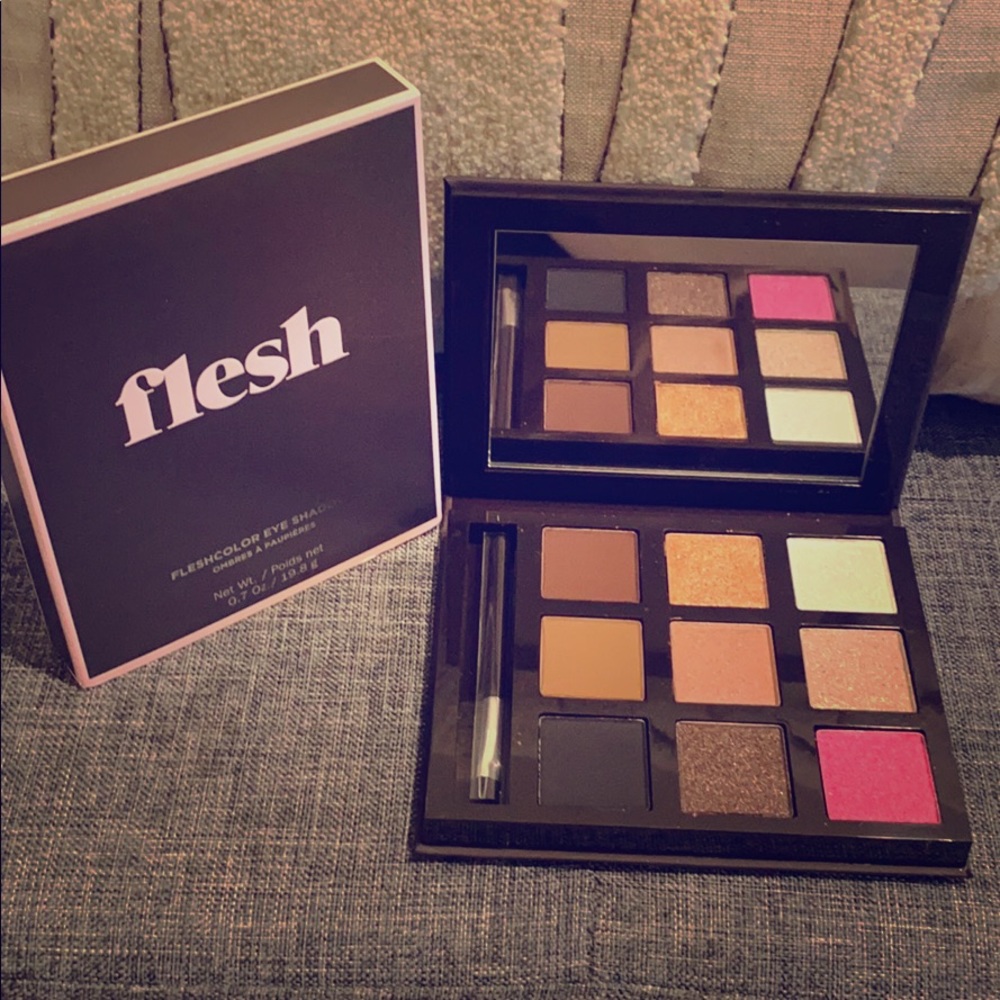 NWT Flesh brand eye shadow palette.